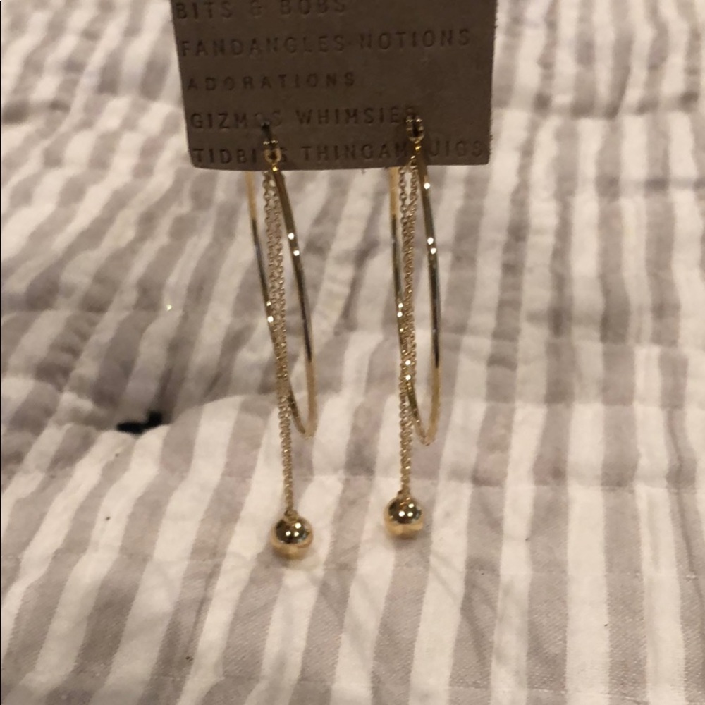 💛𝓐𝓷𝓽𝓱𝓻𝓸𝓹𝓸𝓵𝓸𝓰𝓲𝓮 gold hoops 💛